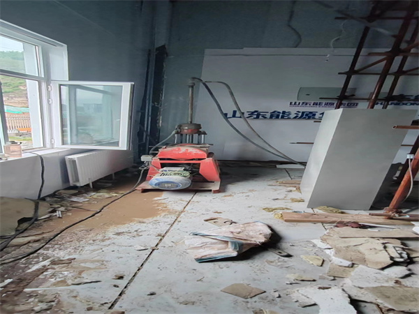 兴海地基基础下沉墙体裂缝加固注浆顶升施工