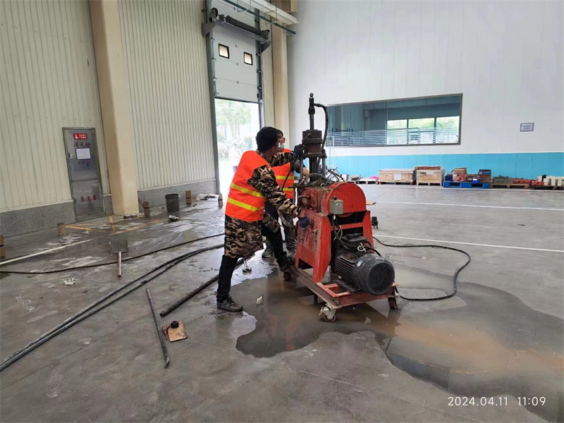 兴海厂房地面下沉塌陷注浆加固施工